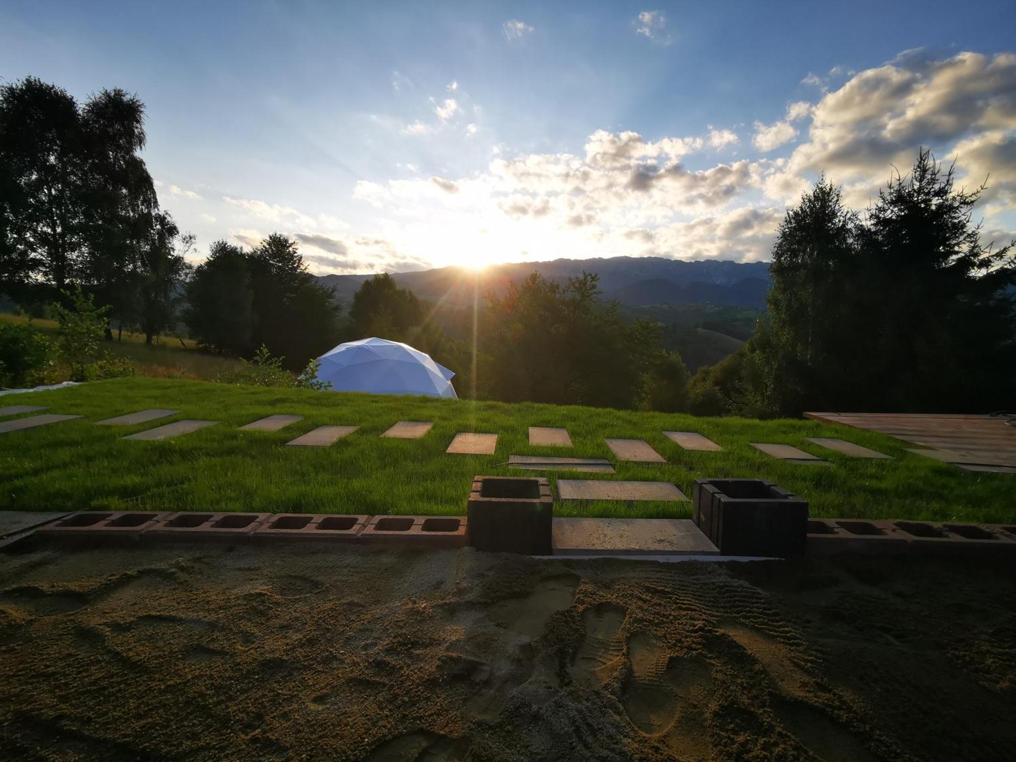 Glamping Zazen Hotel Drumu Carului Екстериор снимка